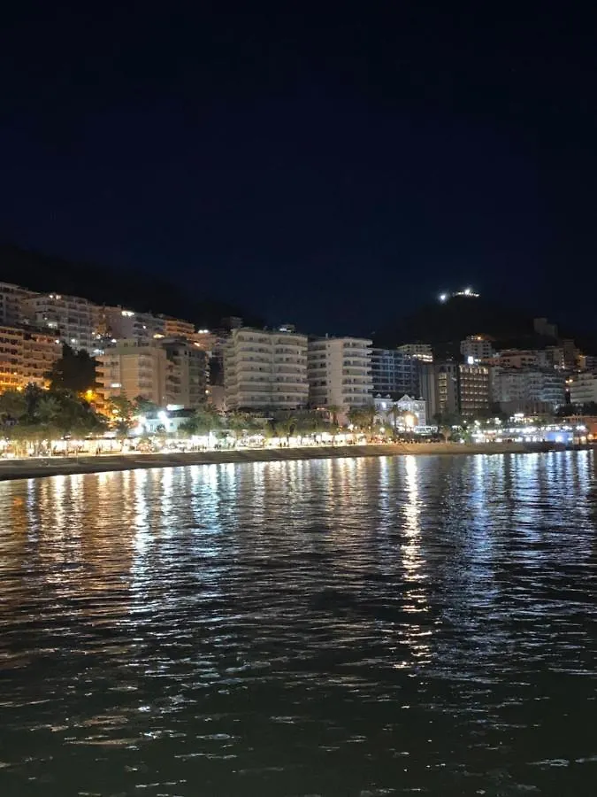 City Beach Apartment Sarandë